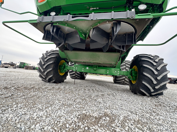 2019 John Deere S780 Combine