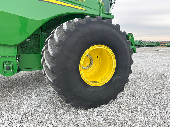 2019 John Deere S780 Combine