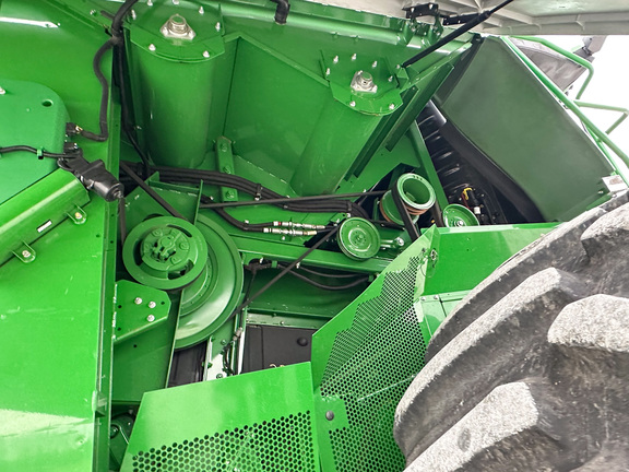 2019 John Deere S780 Combine