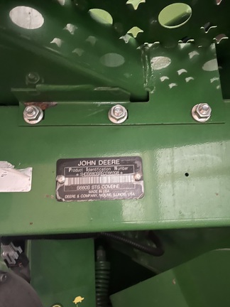 2014 John Deere S680 Combine