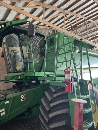 2014 John Deere S680 Combine