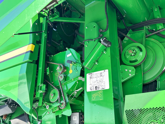 2014 John Deere S680 Combine