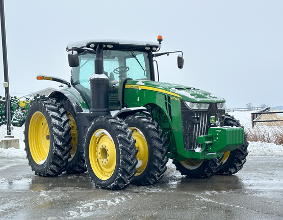 2015 John Deere 8320R Tractor