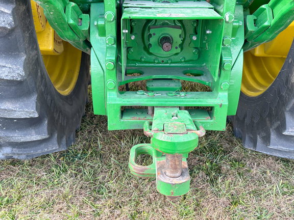 2015 John Deere 8370R Tractor