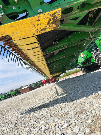 2024 John Deere RD45F Header Combine