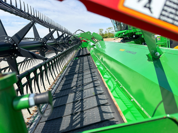 2024 John Deere RD45F Header Combine