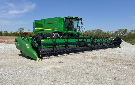 2024 John Deere RD45F Header Combine