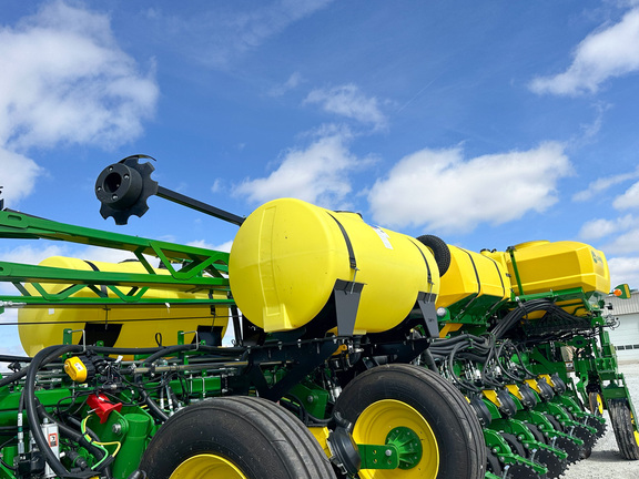 2025 John Deere 1775NT Planter