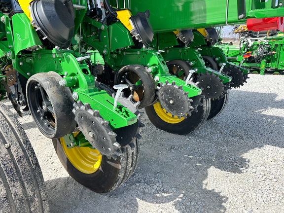 2025 John Deere 1775NT Planter