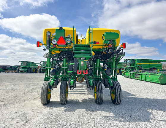 2025 John Deere 1775NT Planter