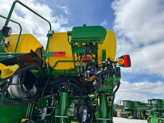 2025 John Deere 1775NT Planter