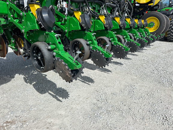 2025 John Deere 1775NT Planter