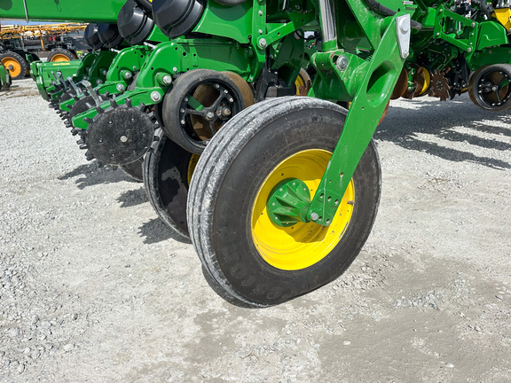 2025 John Deere 1775NT Planter