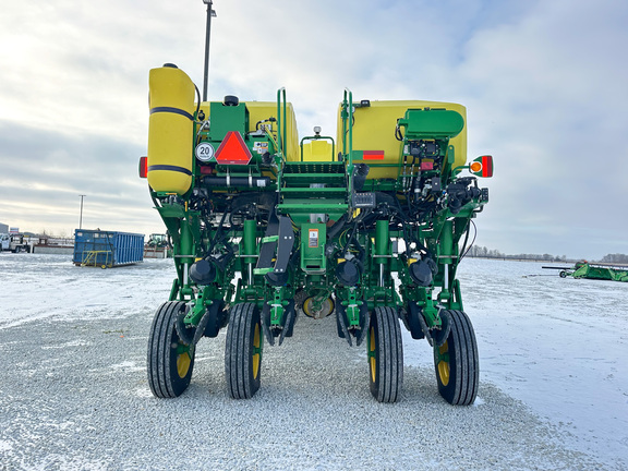 2022 John Deere 1775NT Planter