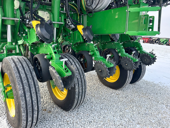 2022 John Deere 1775NT Planter