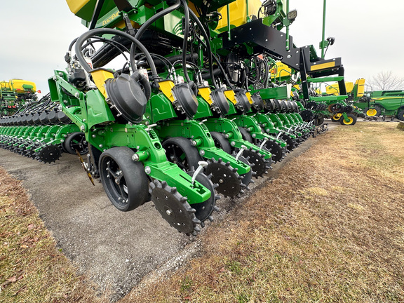 2025 John Deere DB60 Planter