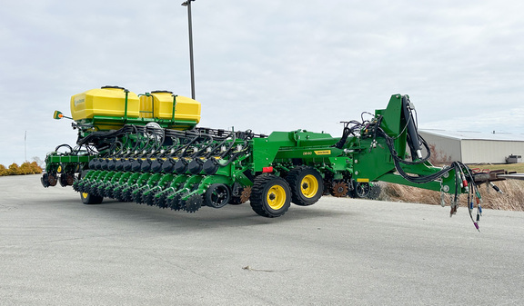 2025 John Deere DB60 Planter
