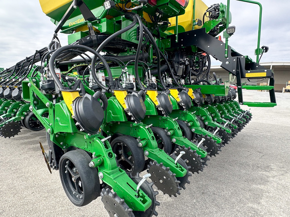 2025 John Deere DB60 Planter