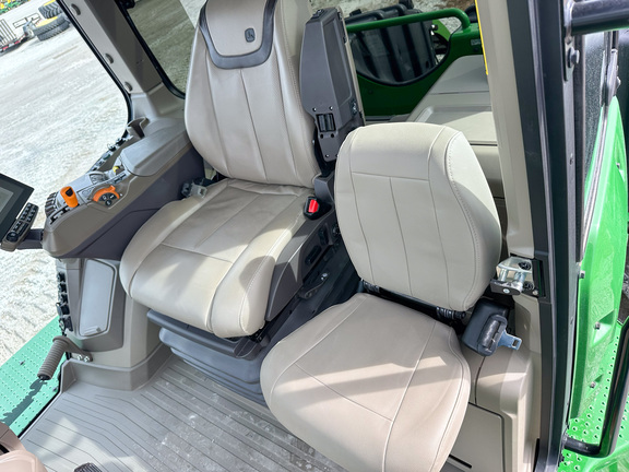 2024 John Deere 9R 640 Tractor 4WD