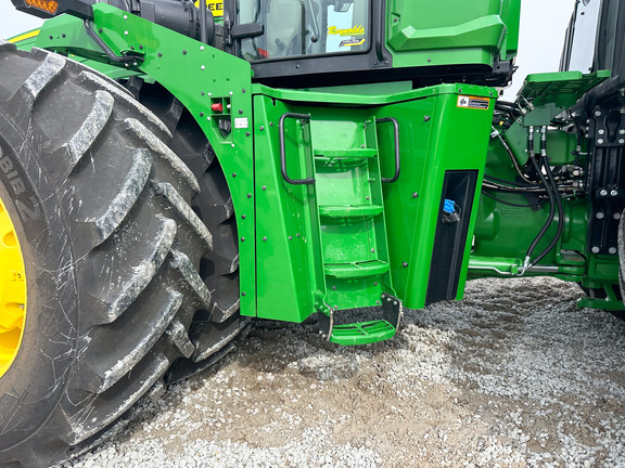 2024 John Deere 9R 640 Tractor 4WD