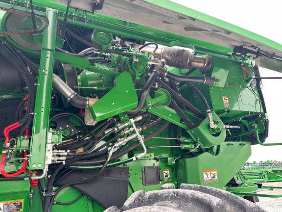 2022 John Deere S780 Combine