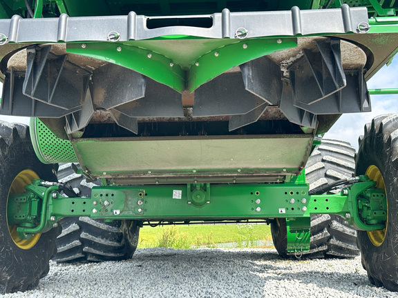 2022 John Deere S780 Combine