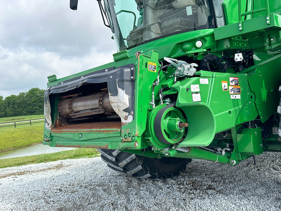 2022 John Deere S780 Combine