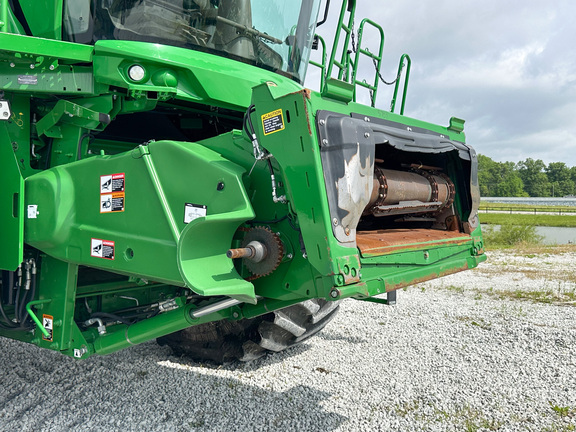 2022 John Deere S780 Combine