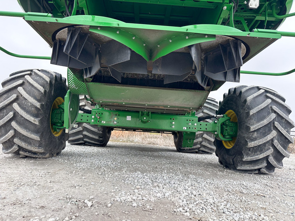 2022 John Deere S780 Combine