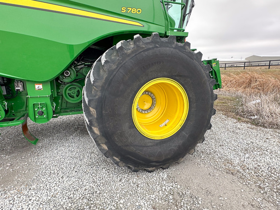 2022 John Deere S780 Combine