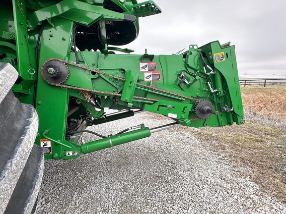 2022 John Deere S780 Combine