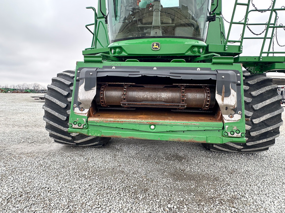 2022 John Deere S780 Combine