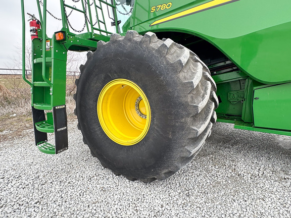 2022 John Deere S780 Combine