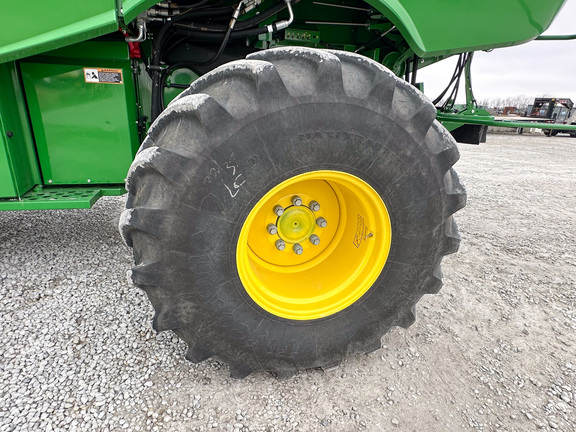 2022 John Deere S780 Combine