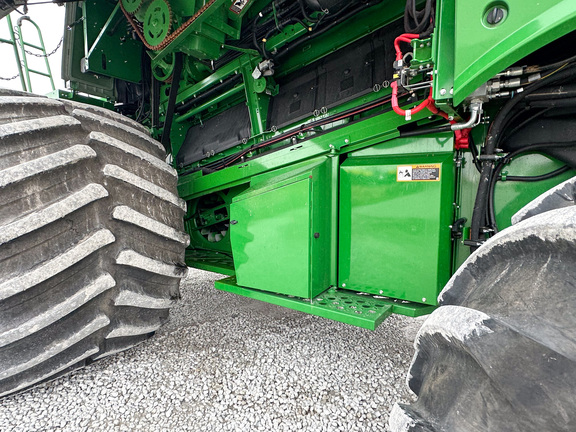 2022 John Deere S780 Combine