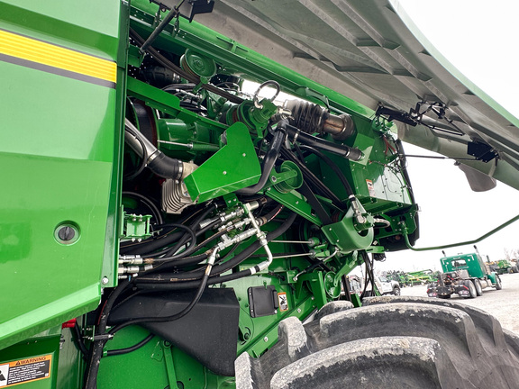 2022 John Deere S780 Combine