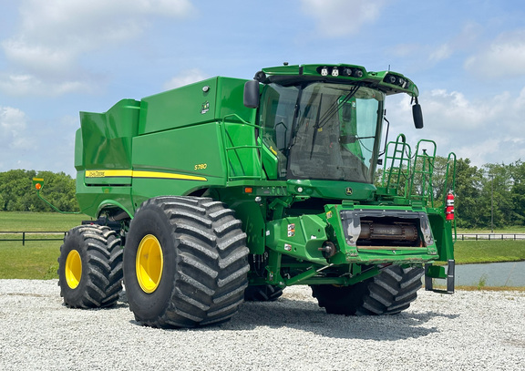2022 John Deere S780 Combine