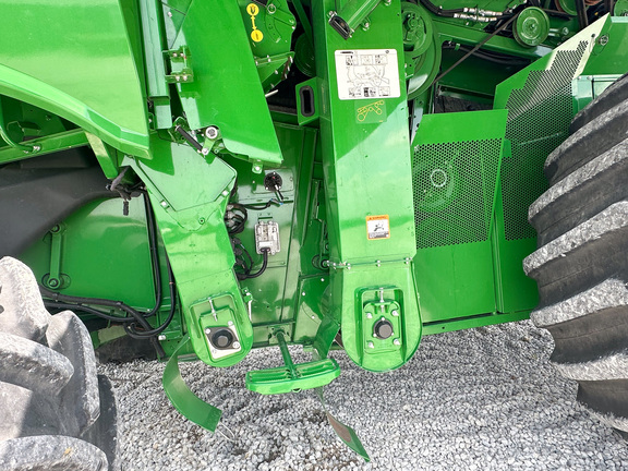 2022 John Deere S780 Combine