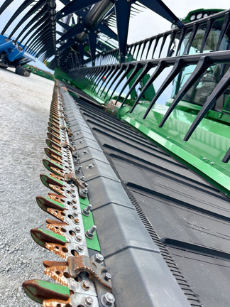 2021 John Deere RD40F Header Combine