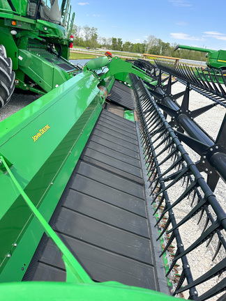 2021 John Deere RD40F Header Combine