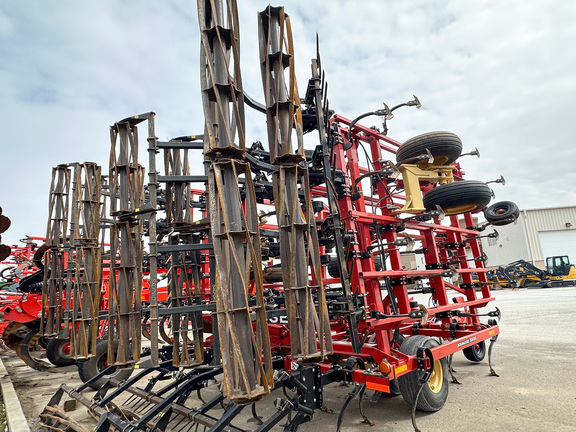 2010 Krause 5635-42 Field Cultivator