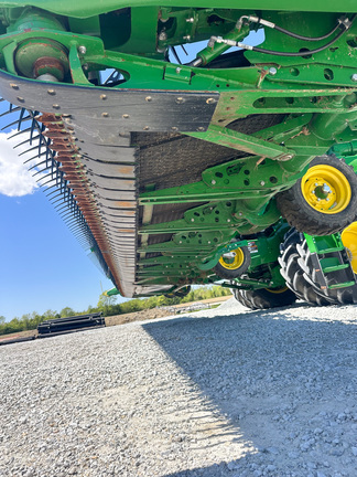2025 John Deere HDF 45 Header Combine