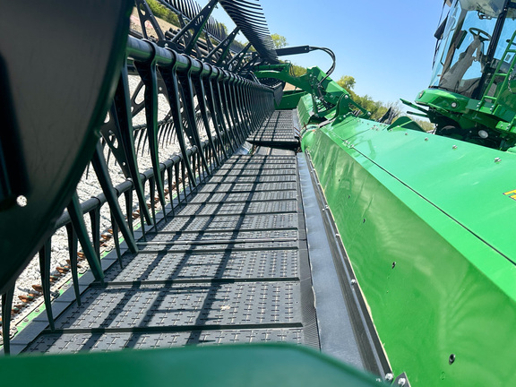 2025 John Deere HDF 45 Header Combine