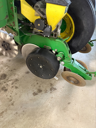 2003 John Deere 1790 Planter