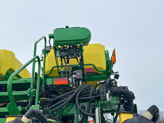 2025 John Deere 1795 Planter