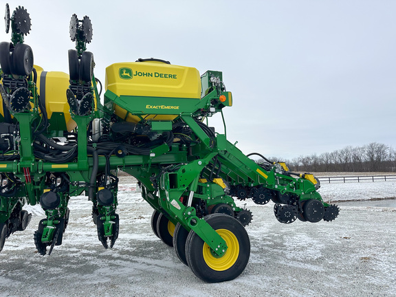 2025 John Deere 1795 Planter