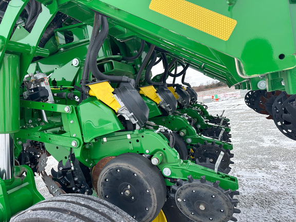2025 John Deere 1795 Planter
