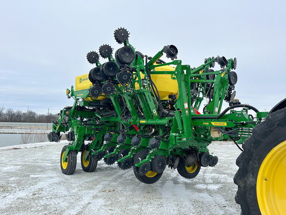 2025 John Deere 1795 Planter