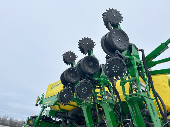 2025 John Deere 1795 Planter