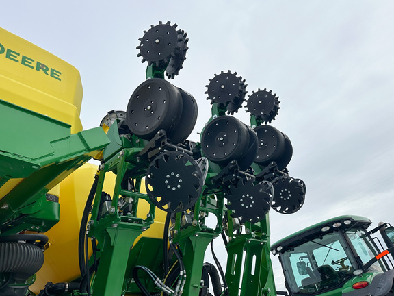 2025 John Deere 1795 Planter
